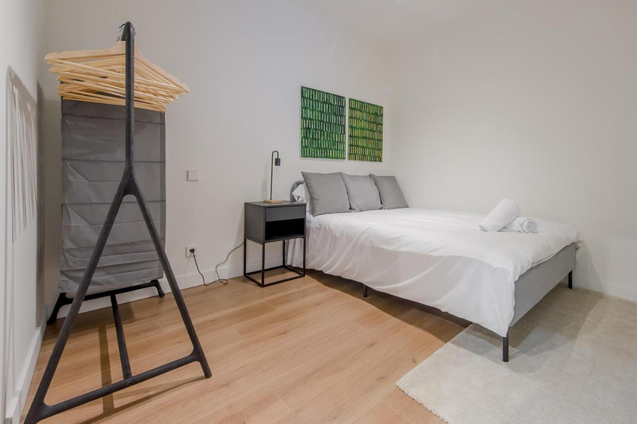 Modern Apt & Cool Interior Design En El Retiro Apartment มาดริด ภายนอก รูปภาพ
