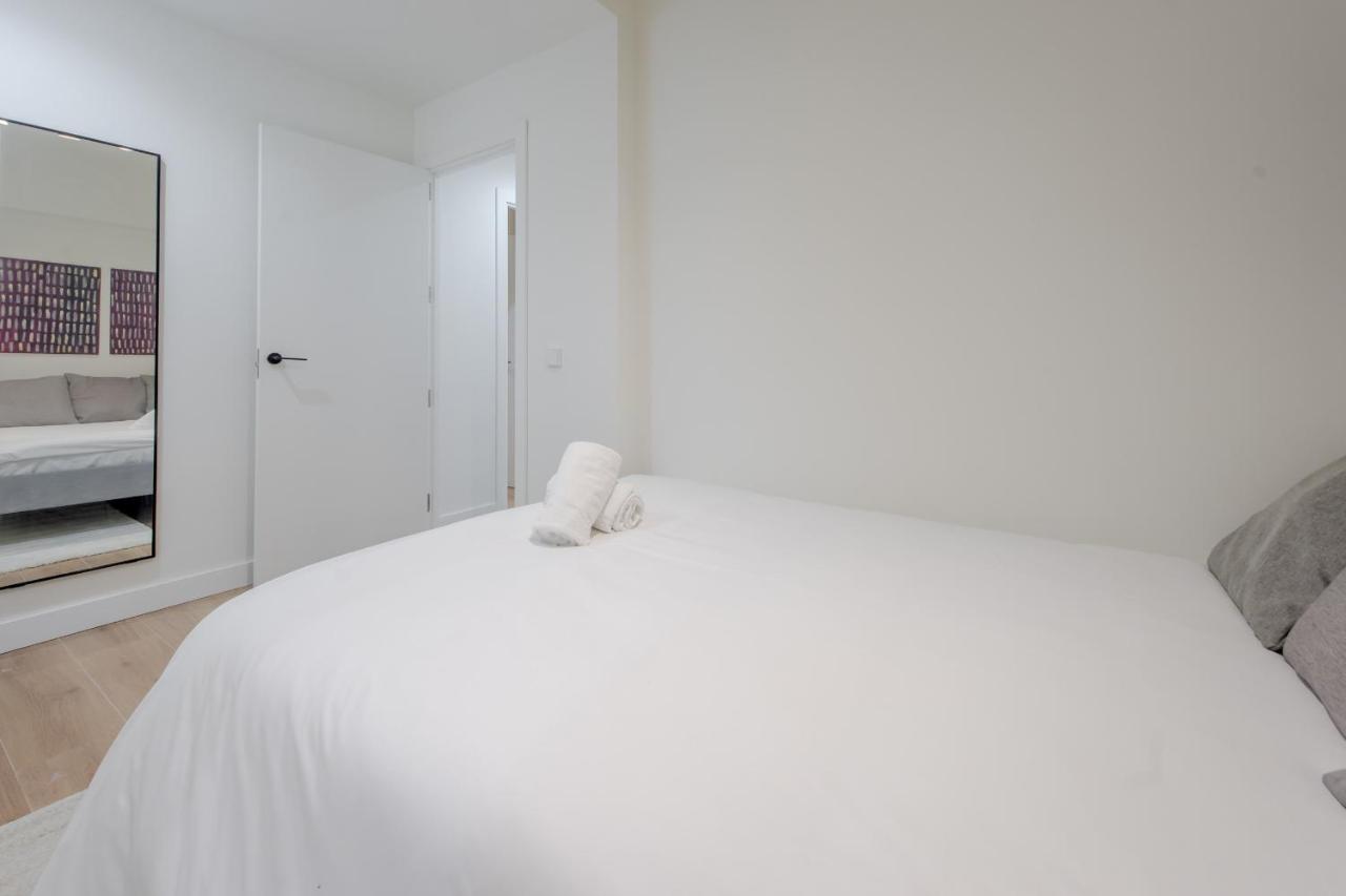 Modern Apt & Cool Interior Design En El Retiro Apartment มาดริด ภายนอก รูปภาพ