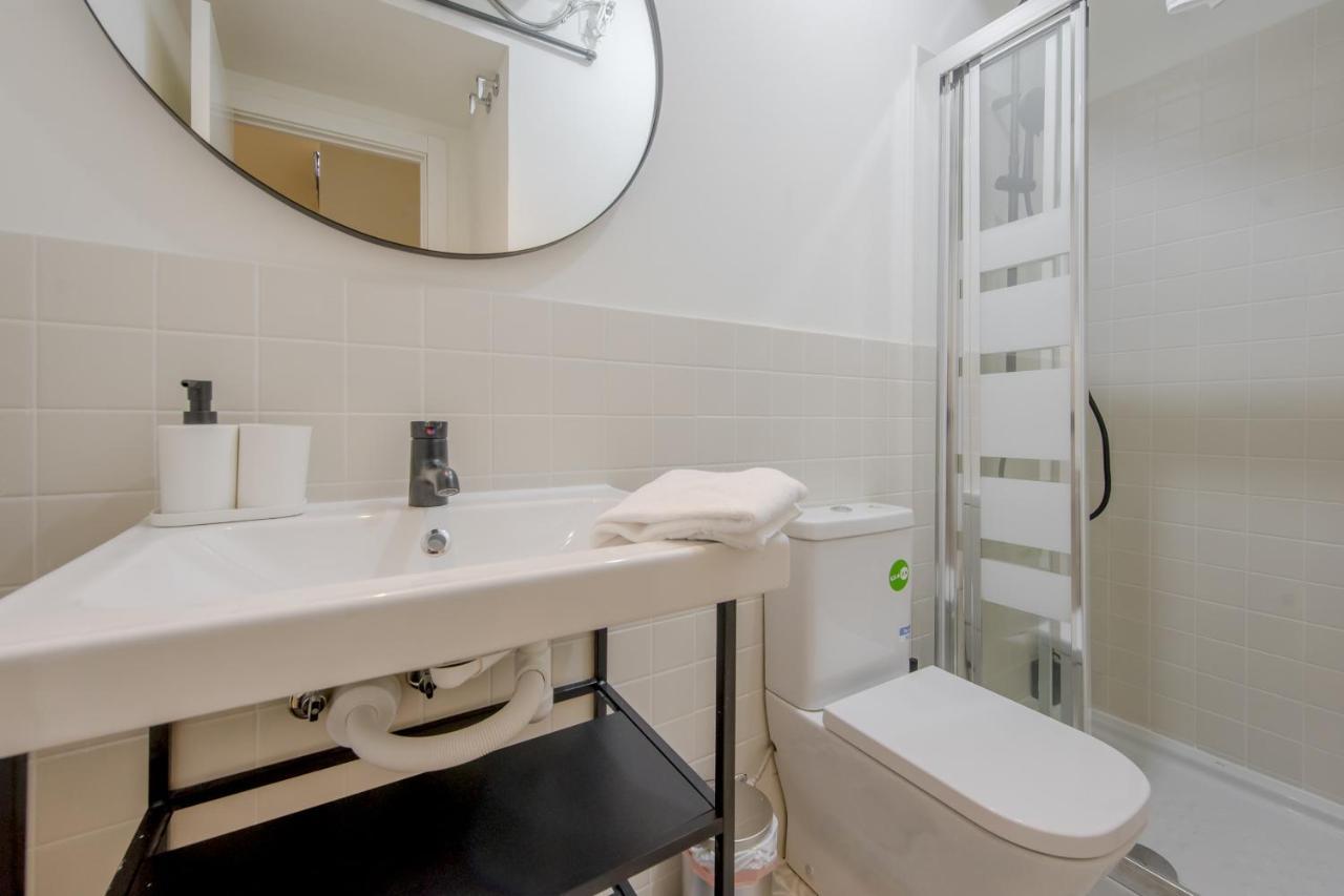 Modern Apt & Cool Interior Design En El Retiro Apartment มาดริด ภายนอก รูปภาพ